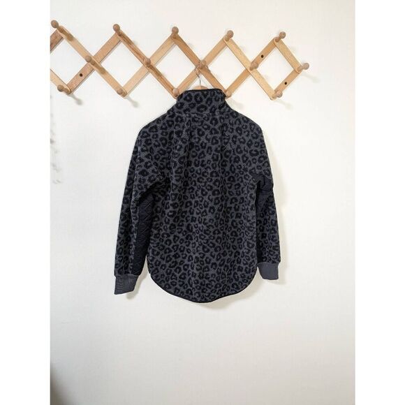 Abercrombie & Fitch Leopard Print Snap Fleece Pullover Sweater - Size M - Picture 5 of 8